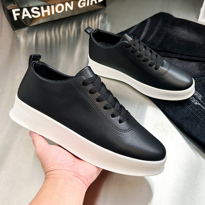 Slip-on Skateboard Shoes Small Black Lazy Shoes Men's Casual Light Sports Shoes Students Morning Exercise Lace-up Shoes