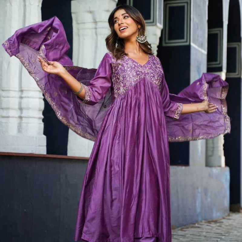 Silk Embroidered kurta With Pant And Dupatta