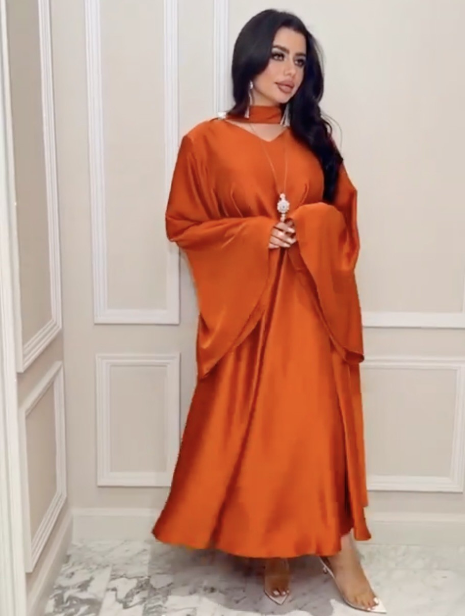 W Sexy Big Swing Robe Bib Dress Two-piece Set