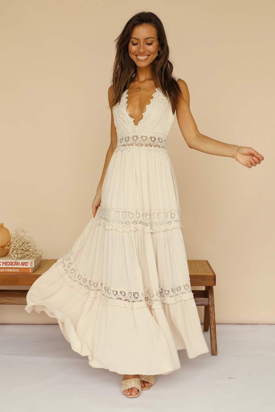 Women's Fashion Slimming Lace Decoration V-neck Dress