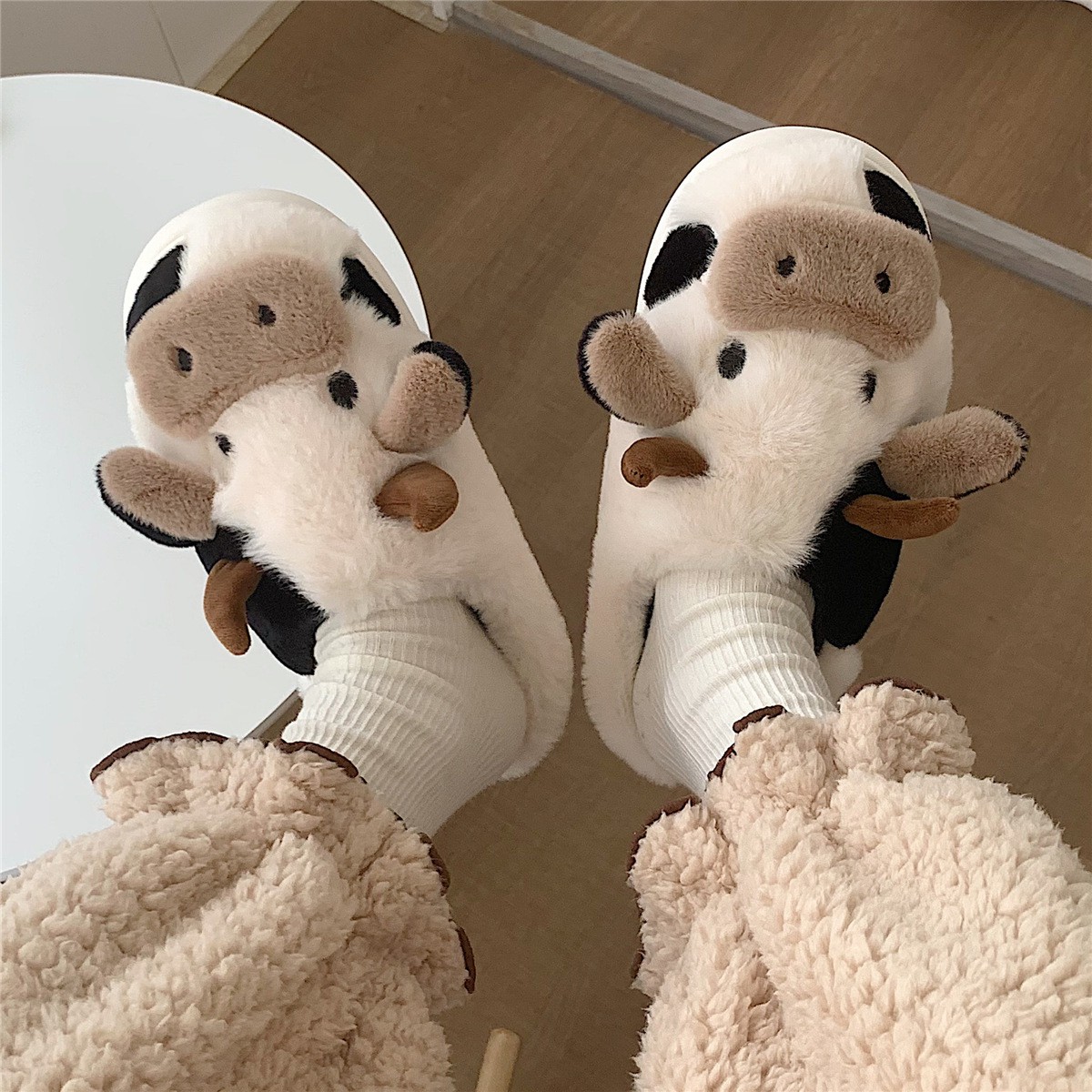 half-pack-warm-plush-shoes-female-winter-student-dormitory-with-cute-cow-non-slip-cotton-slippers-d0